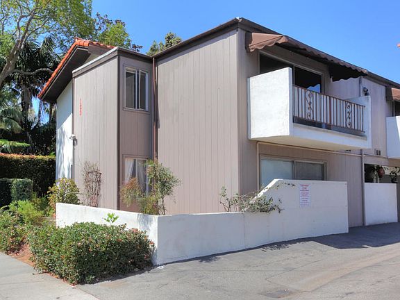 3rd image of 129 E Micheltorena St Unit 2
