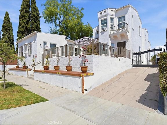 4th image of 1250 N Mariposa Ave