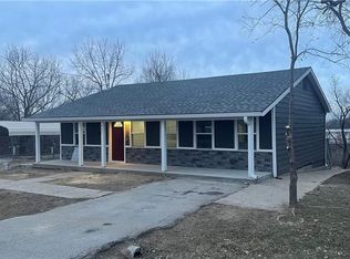 404 W Bridge St, Knob Noster, MO 65336