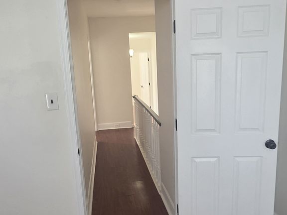 4th image of 2205 Carter St