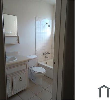 5th image of 6000 Bromley Ave APT 3