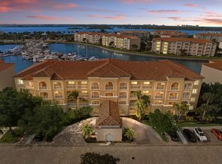 16 Harbour Isle Drive W #303, Fort Pierce, FL 34949
