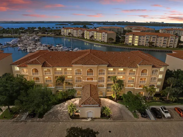 16 W Harbour Isle Dr W #303, Fort Pierce, FL 34949