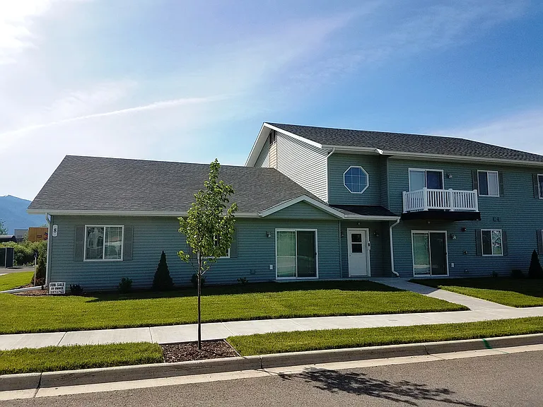 8 Diane Rd — Photo 10