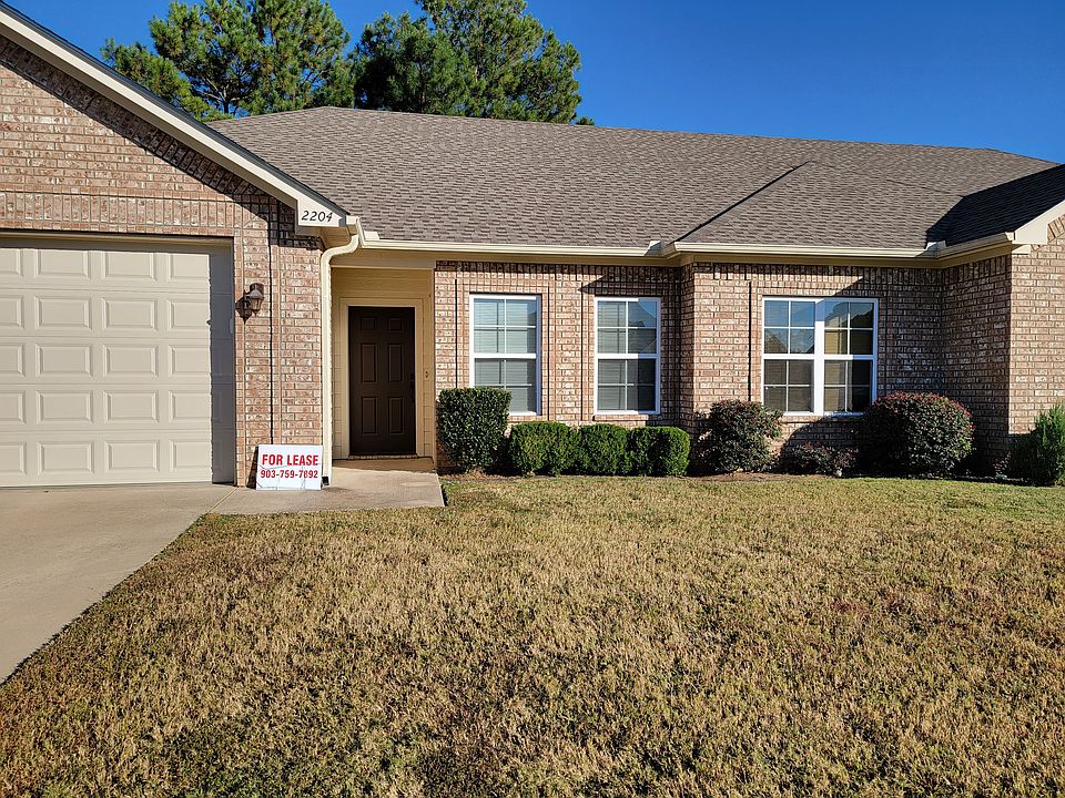 1st image of 2204 Woodgrove Ln