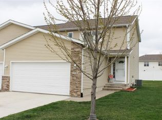 1782 Hunters Creek Way, Marion, IA 52302