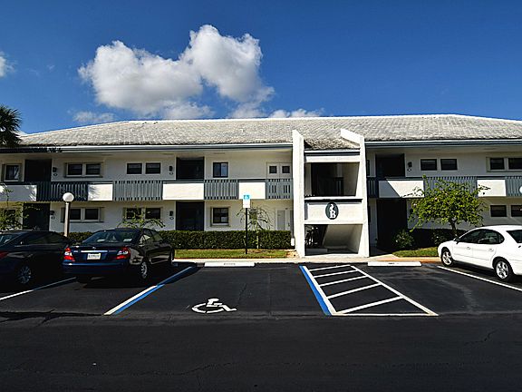 2nd image of 175 SE Saint Lucie Boulevard #B70