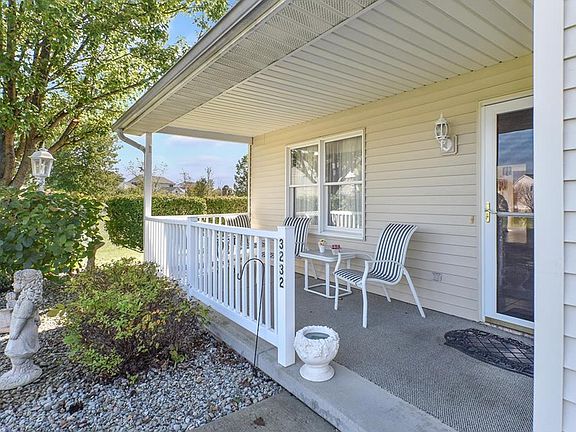 2nd image of 3232 42nd St #3232