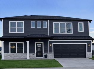 1738 N Poplar Way, Brookline, MO 65619