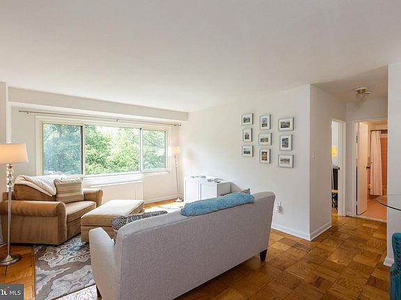 3rd image of 4201 Cathedral Ave NW APT 712E