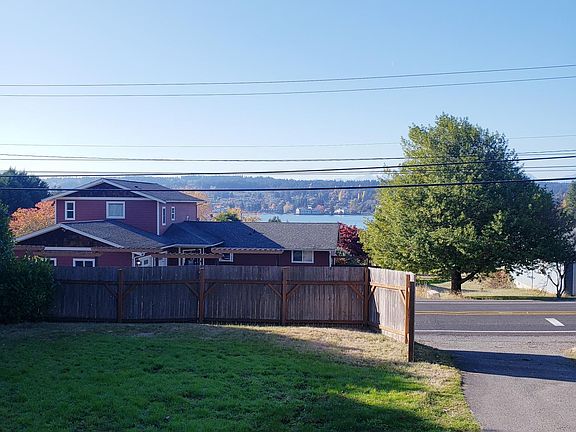 2nd image of 9142 Tracyton Blvd NW