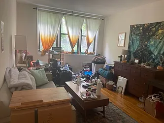 Rented by K & O Realty Associates Inc.