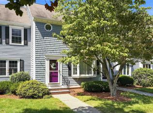 11 Meadowview Cir, Nashua, NH 03062