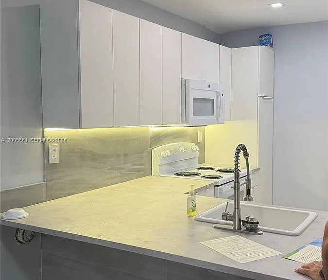 16465 NE 22nd Ave #105 — Photo 17