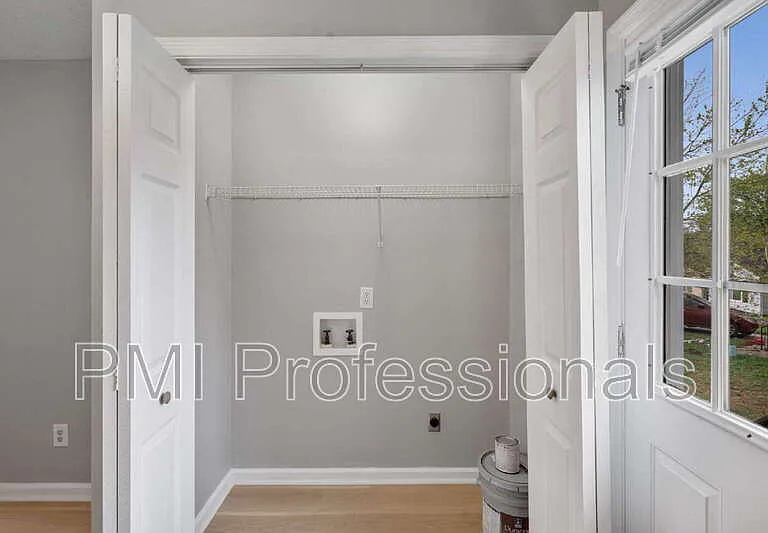 604 Hugh Duffy Cv — Photo 12