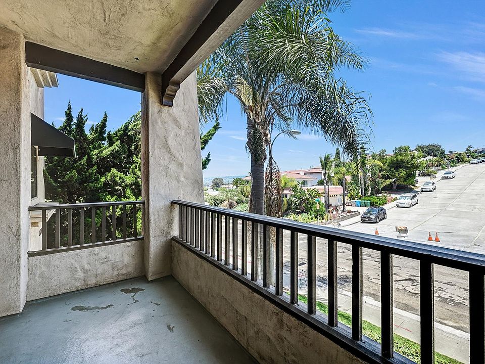1st image of 2530 Clairemont Dr Unit 204