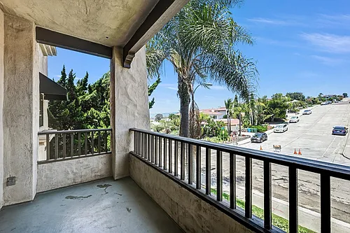 2530 Clairemont Dr Photo 1