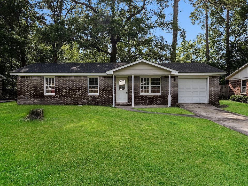 1st image of 313 Water Oak Dr