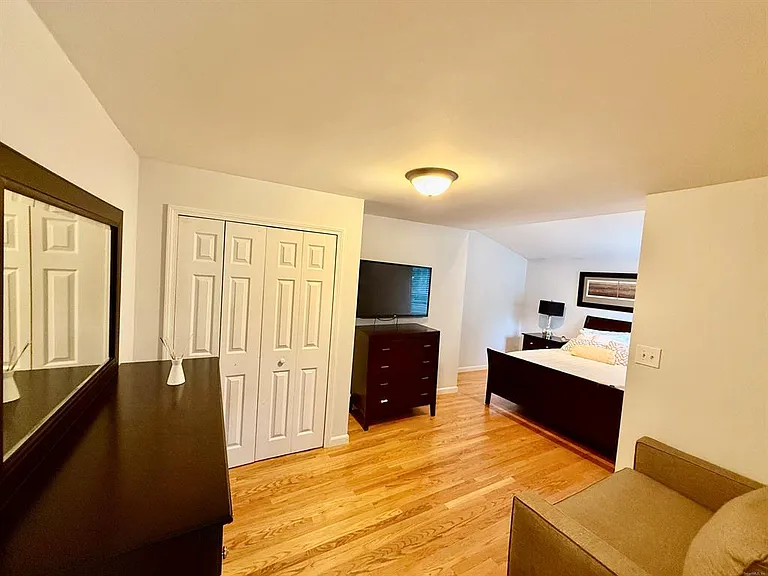 65 Terrace Ave #1 — Photo 18