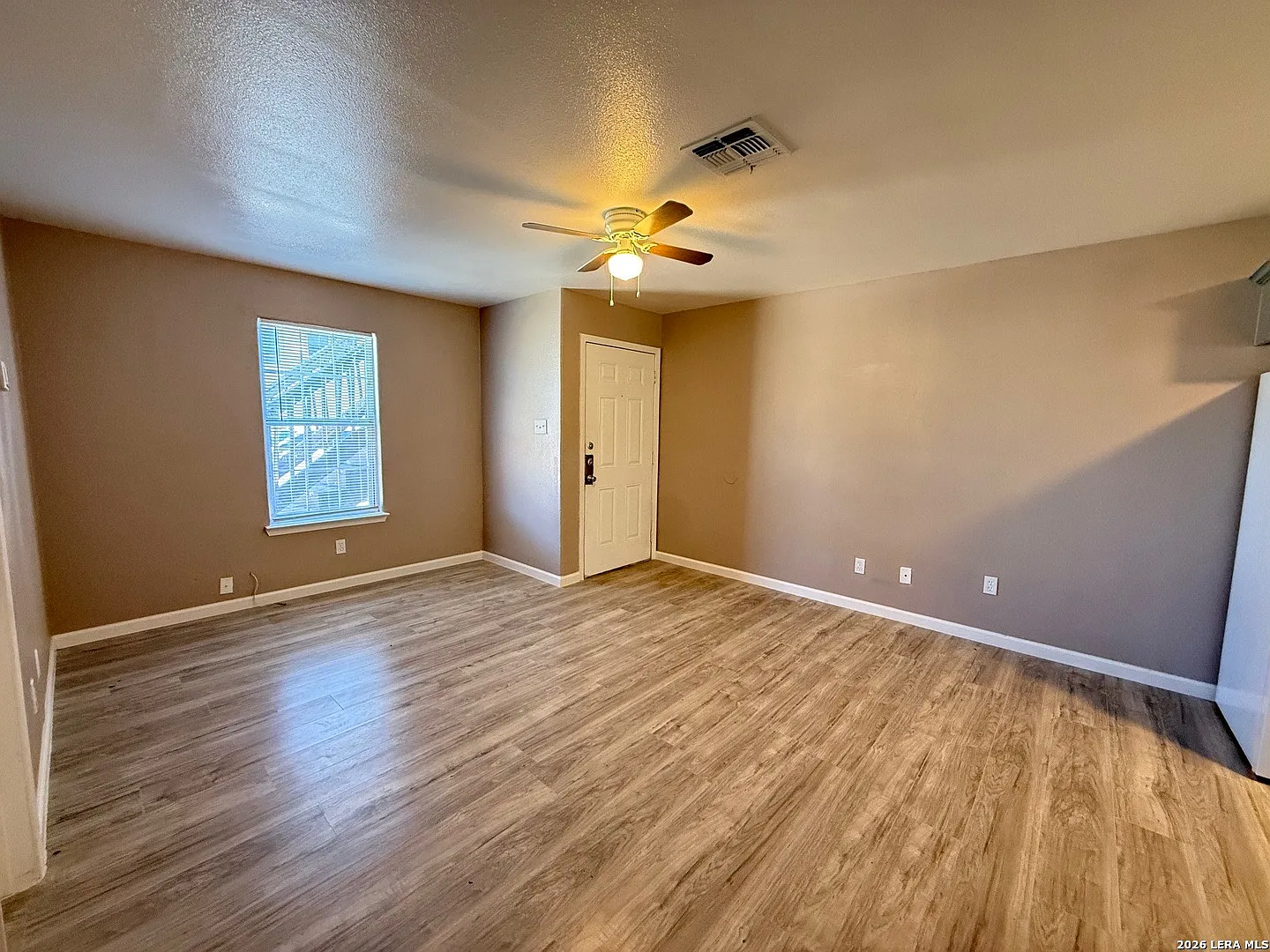 2 bed, 560 sqft, $1,000 — Photo 1