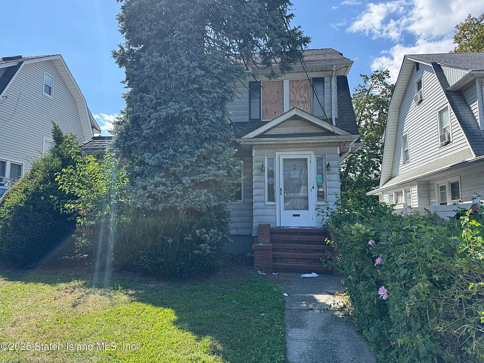 1st image of 668 Bard Ave