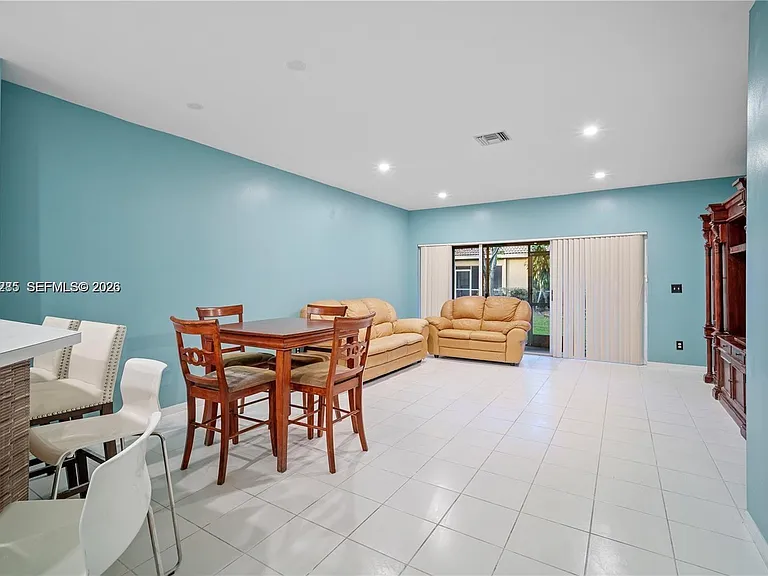 12111 SW 5th Ct — Photo 6