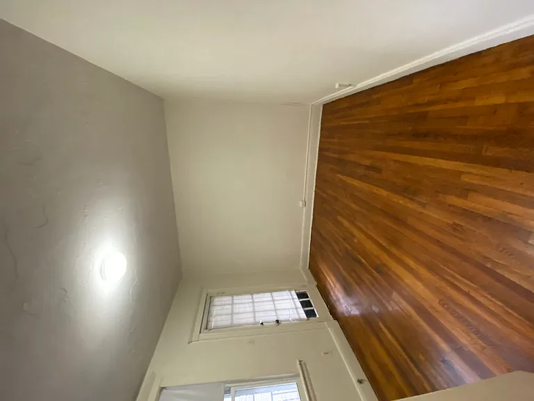 1630 Commonwealth Ave #17 — Photo 2