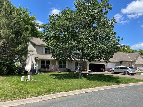 3rd image of 744 S Park Dr