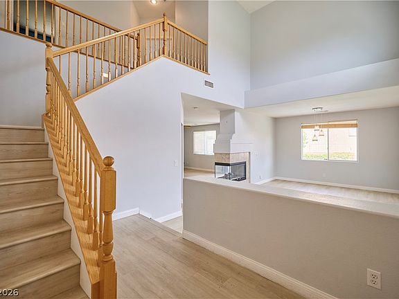 3rd image of 200 Depaul Ct