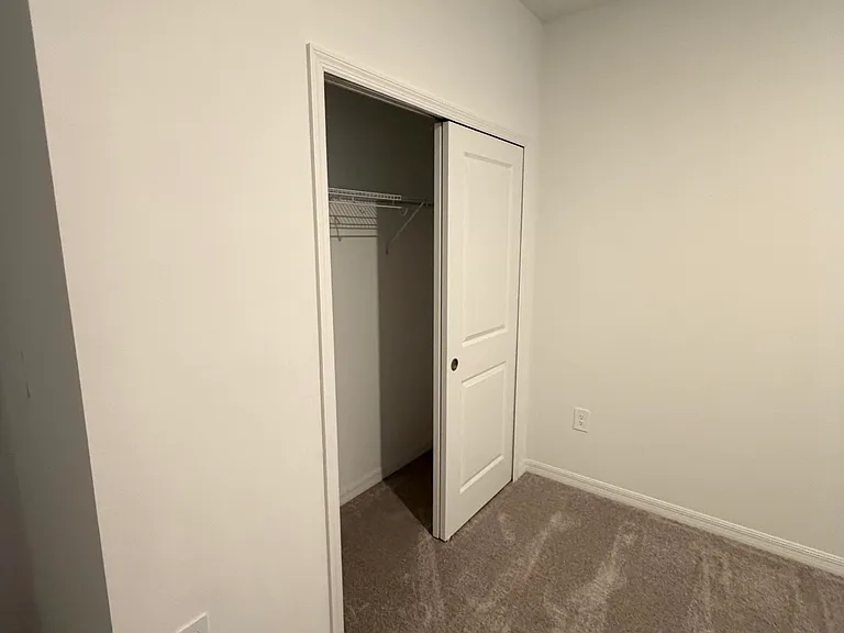 5245 Kildare Pl — Photo 8