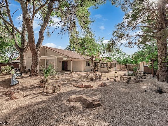 4th image of 1783 Pandora Dr