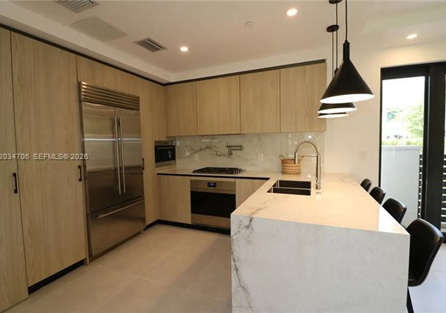 7504 SW 100th St th 7504, Pinecrest, FL 33156 — Photo 1