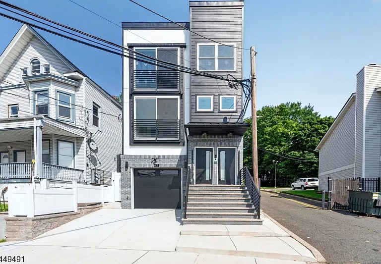 62 Hillside Ave #1 — Photo 21