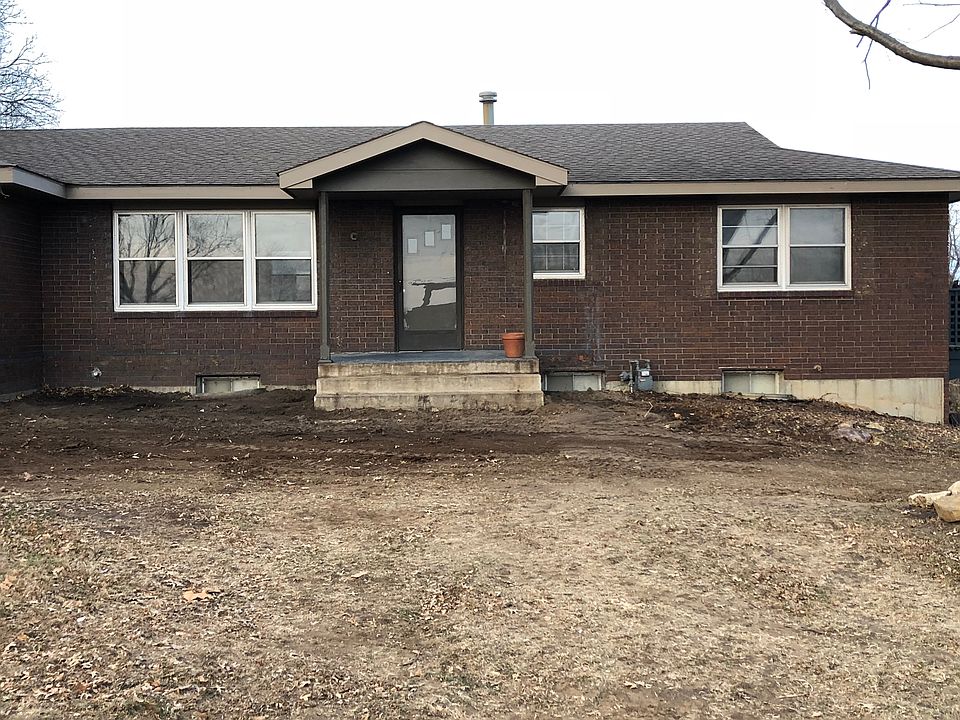 208 E Sunflower Blvd, Ozawkie, KS 66070 Zillow