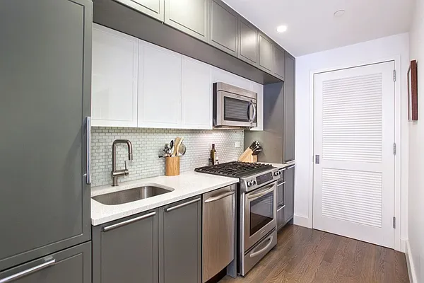 Sold by Compass | media 2