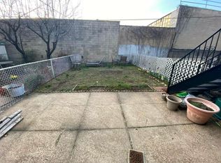36-28 24th St #1D, Astoria, NY 11106