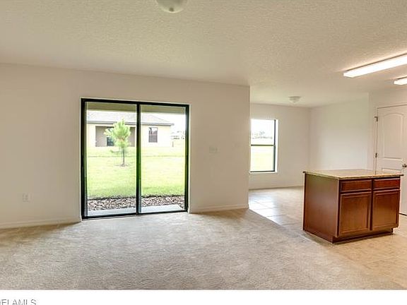 2nd image of 318 Shadow Lakes Dr