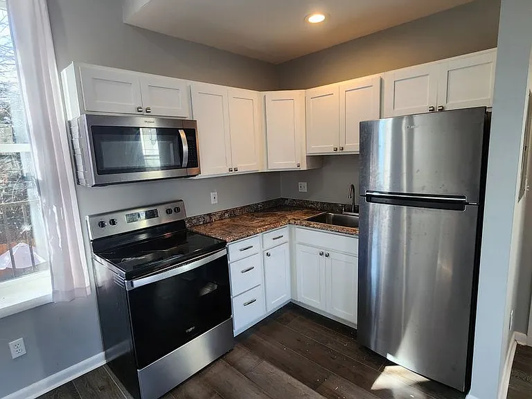 265 Boas Street — Photo 2