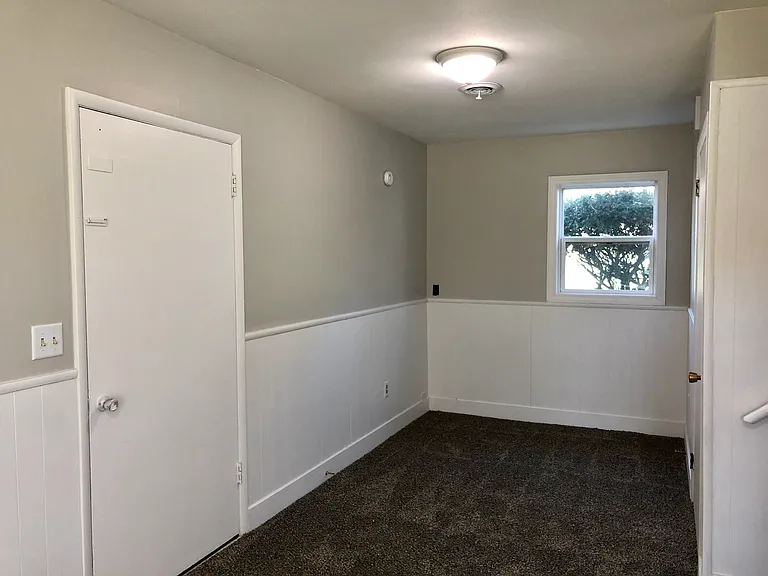 10616 Boyd St — Photo 6