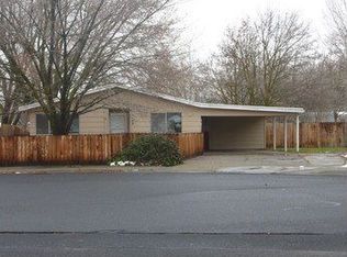 1105 SW 10th St, Hermiston, OR 97838