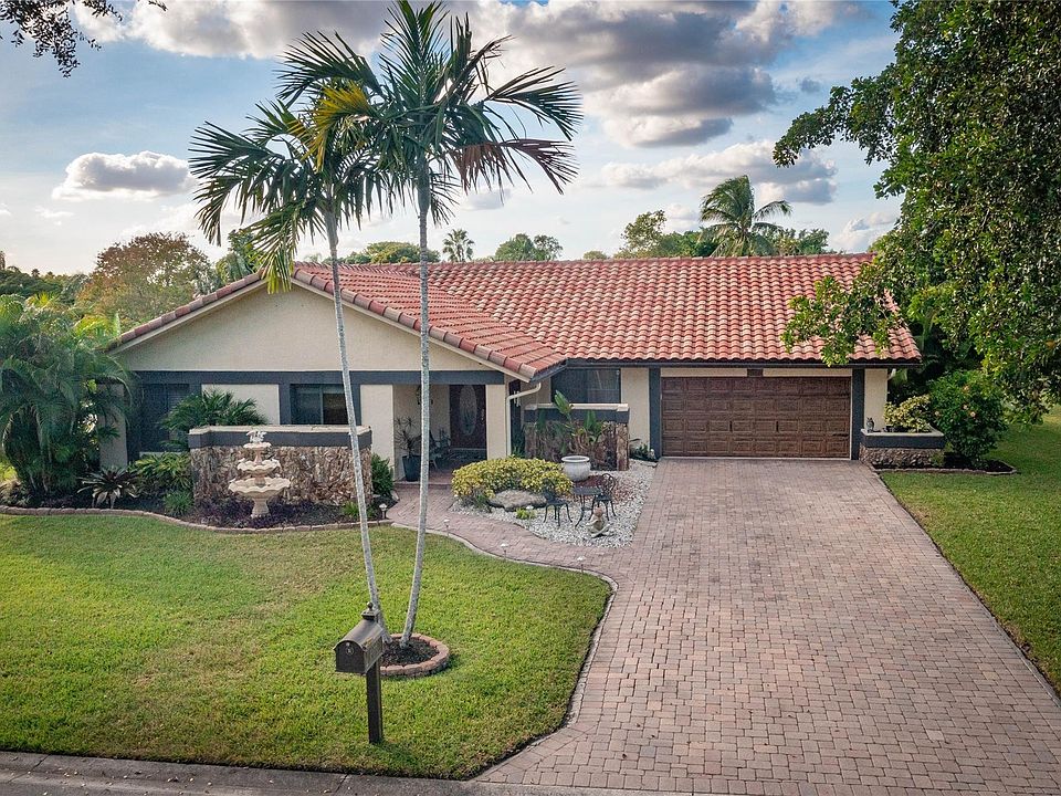 1st image of 10799 NW 19th Drive