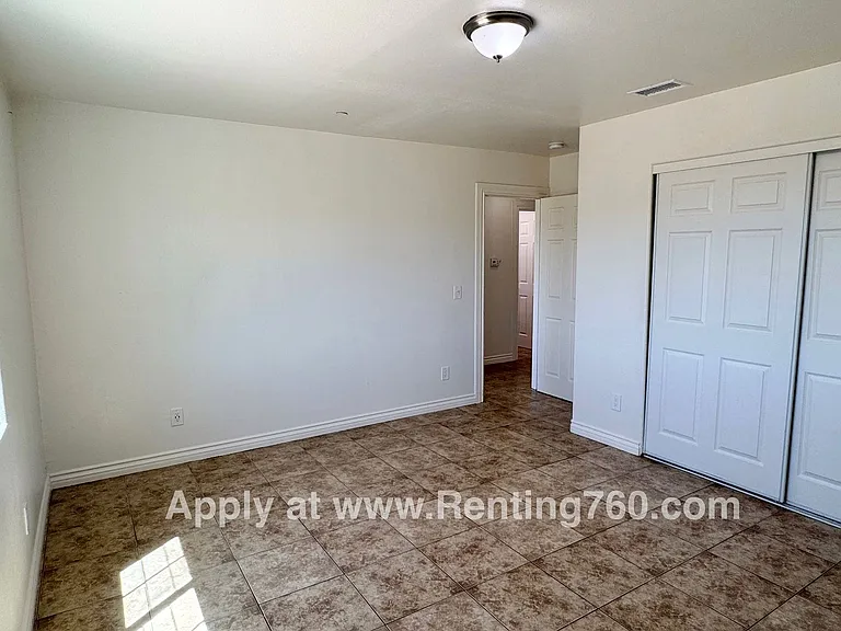 8650 Abeland Rd — Photo 8