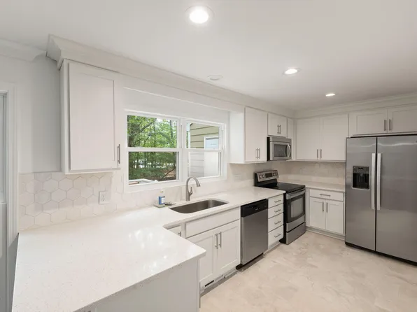901 Bridge Way, Raleigh, NC 27615