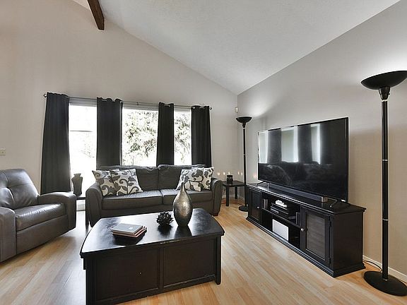 2nd image of 2304 Circletown Pl
