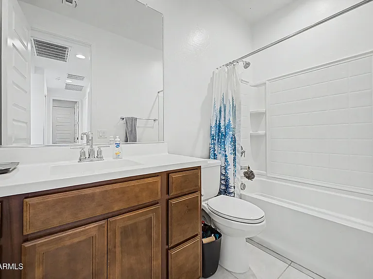12515 W Morten Ave — Photo 20