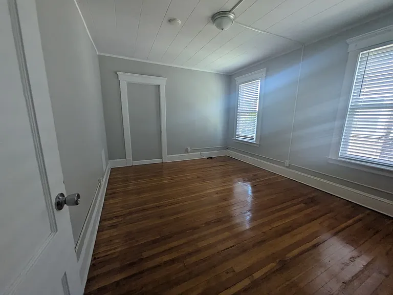 85 Hubinger St #2B — Photo 10