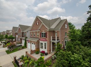 5818 Falls Gate Court, Falls Church, VA 22041