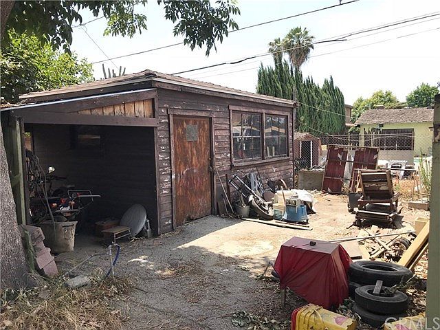 2nd image of 9240 Blackley St