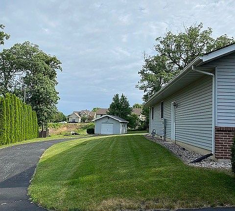 2nd image of 9020 W 129th Pl