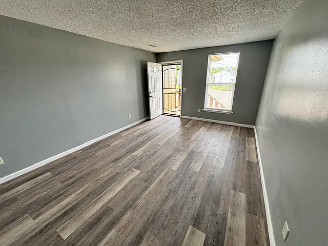 3421 Meadow Ct — Photo 7